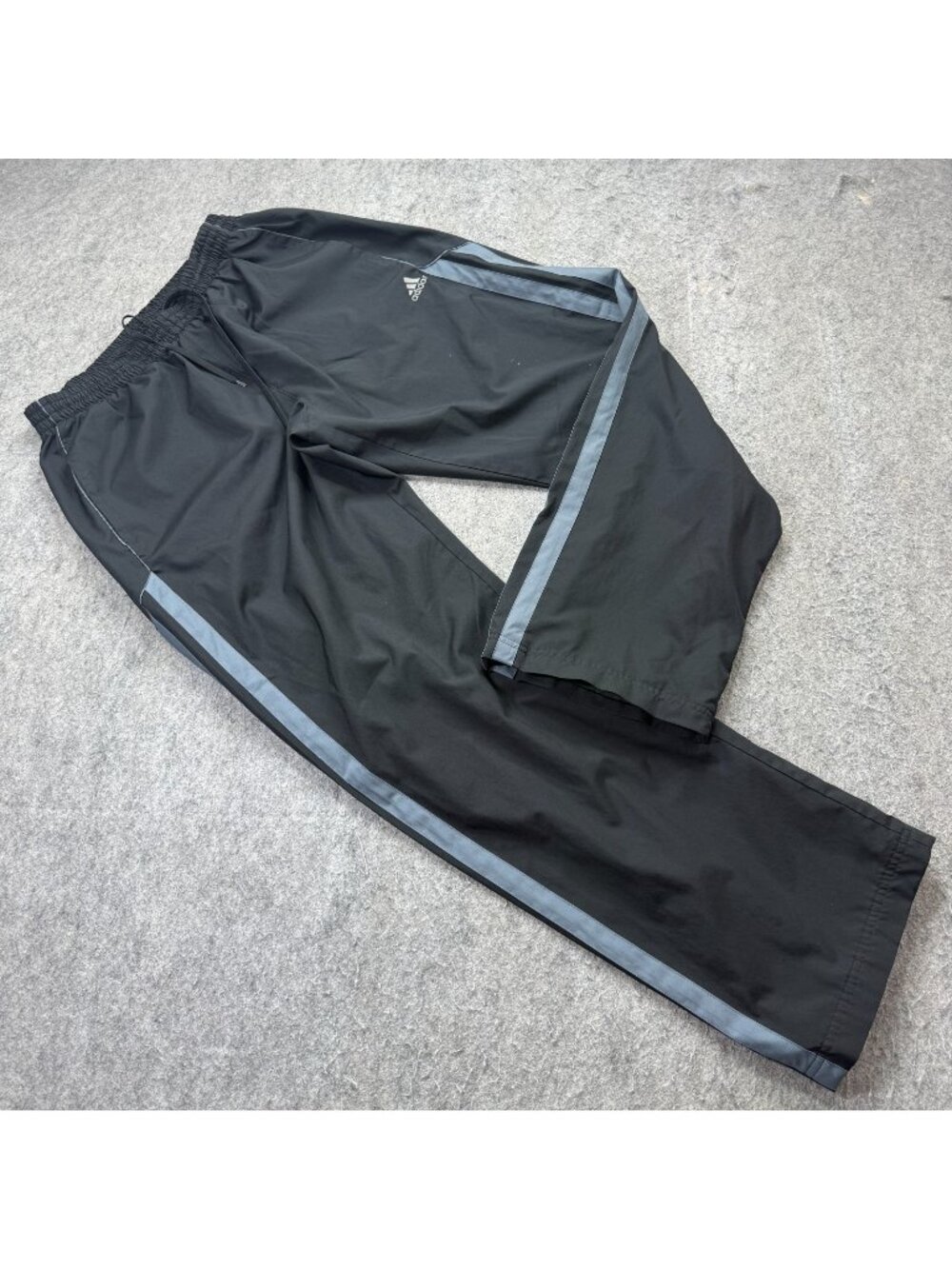 Adidas Windbreaker Track Pants Men L Black Lined 32" Ankle Zip